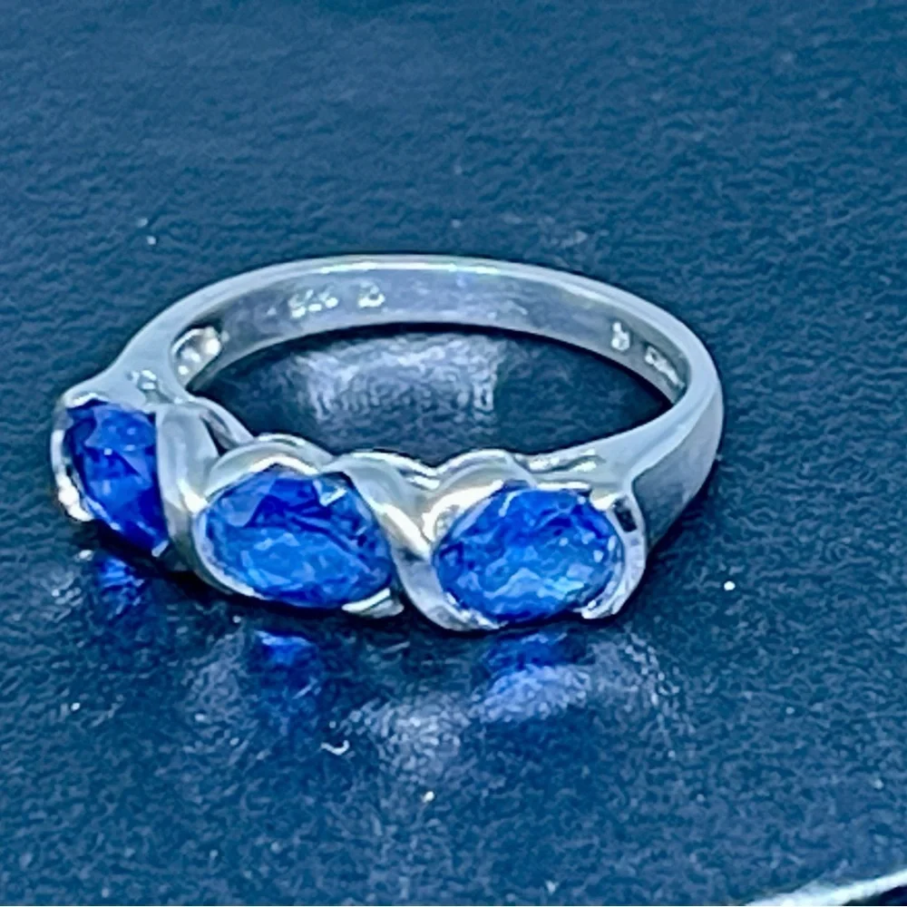 925 Sterling Sapphire Blue Ring Sz 8 Three Stone